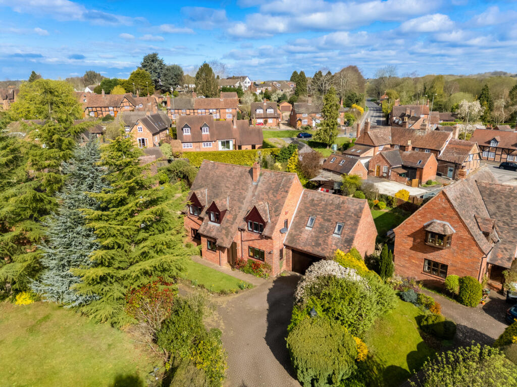 House in Warwick, Stoneleigh - View 2