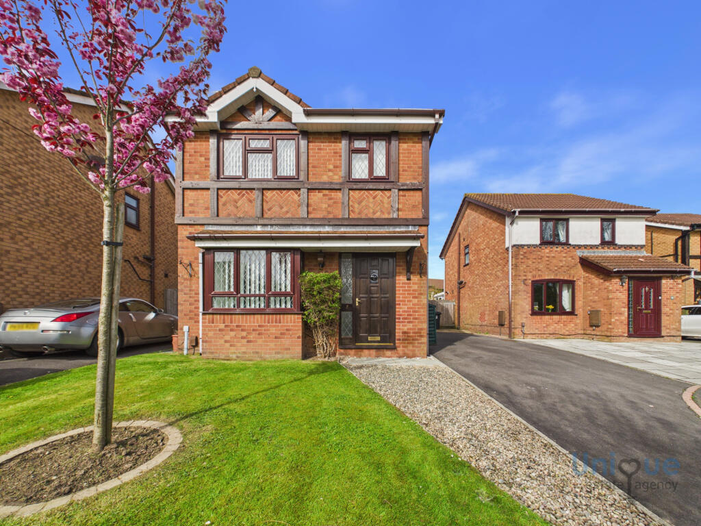 Main image of property: Knightsbridge Close,  Wesham, PR4