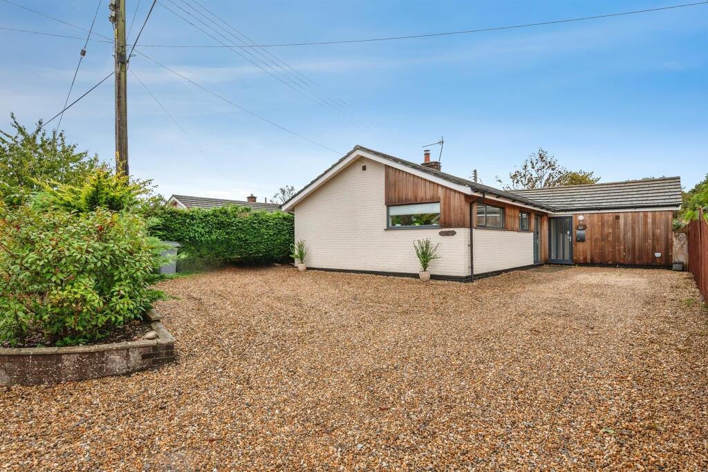 Main image of property: Taverham Road, Felthorpe, Norwich