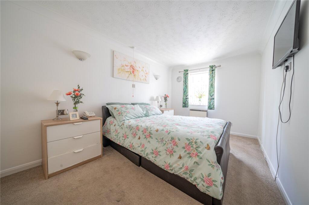 Apartment in Leeds, West Yorkshire - More