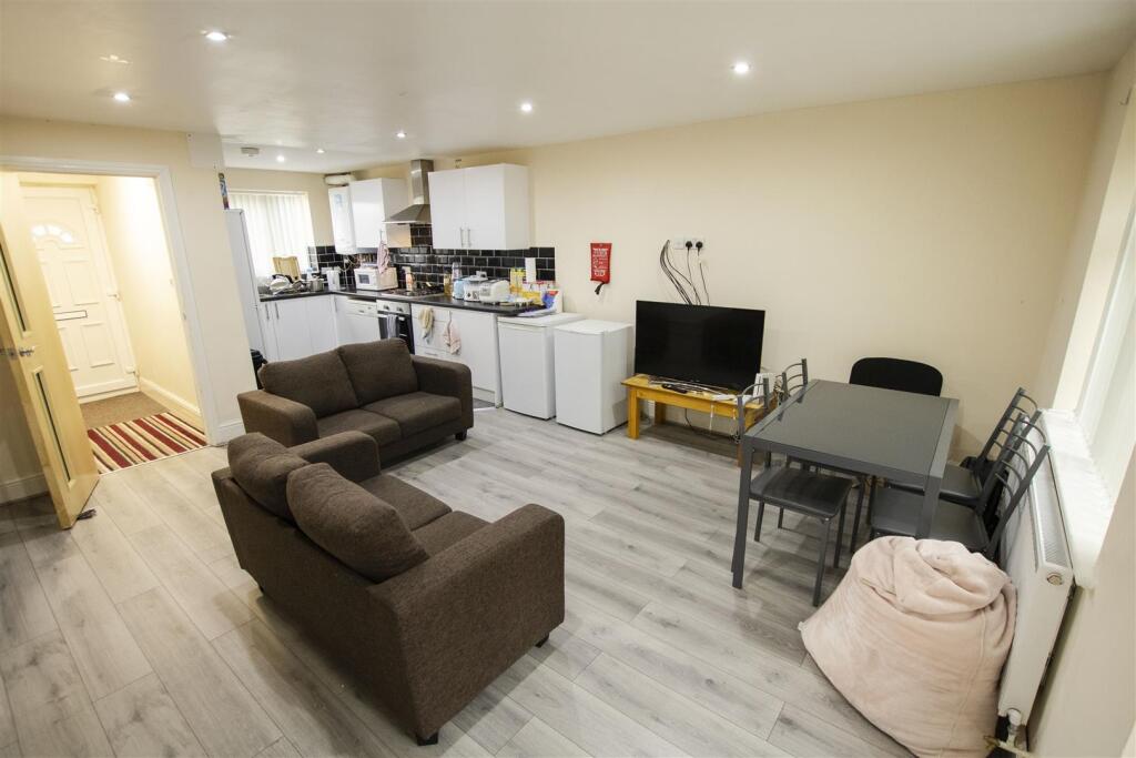 Main image of property: Humphrey Middlemore Drive, Birmingham, West Midlands, B17