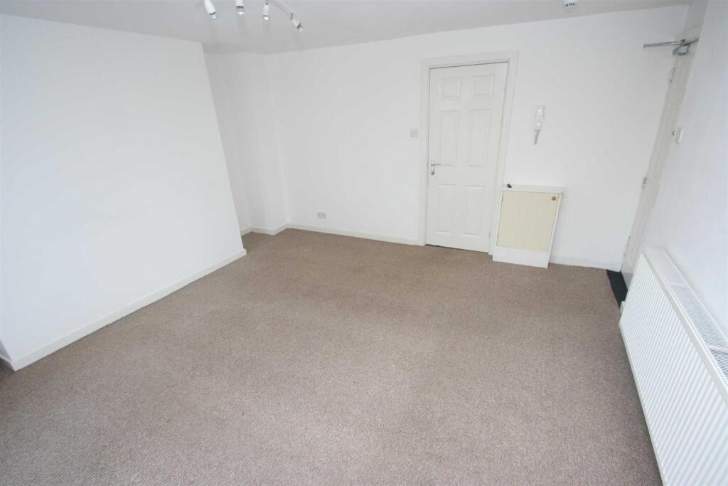 Apartment in Warrington - View 3