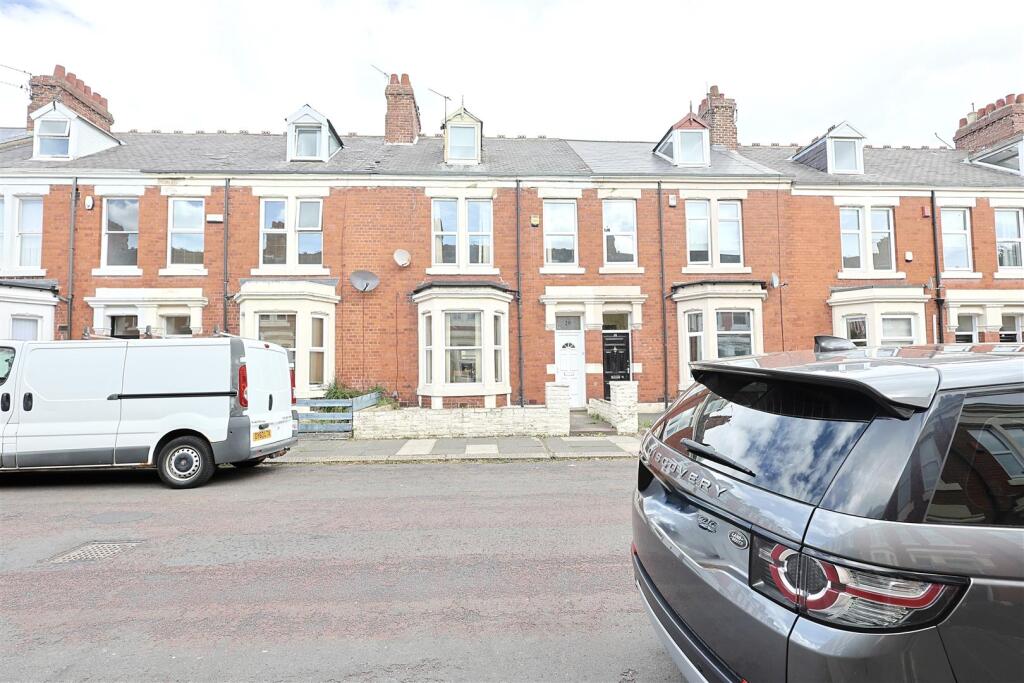 House in Newcastle upon Tyne - View 4