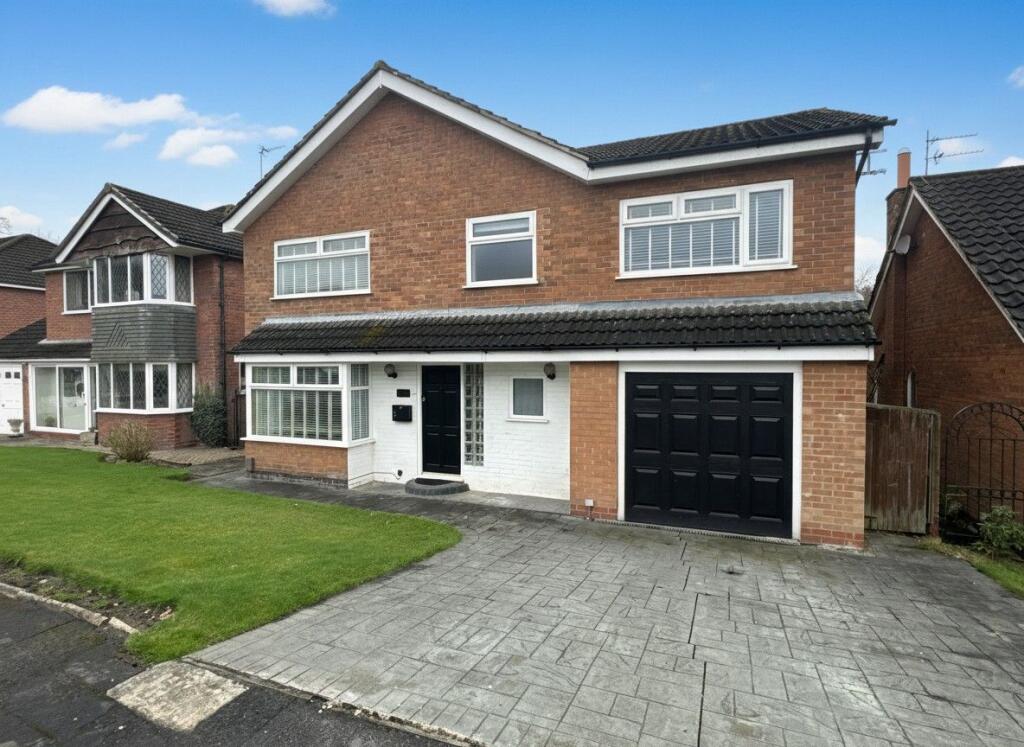 Main image of property: Linksway, Gatley, Cheadle, SK8 4LA
