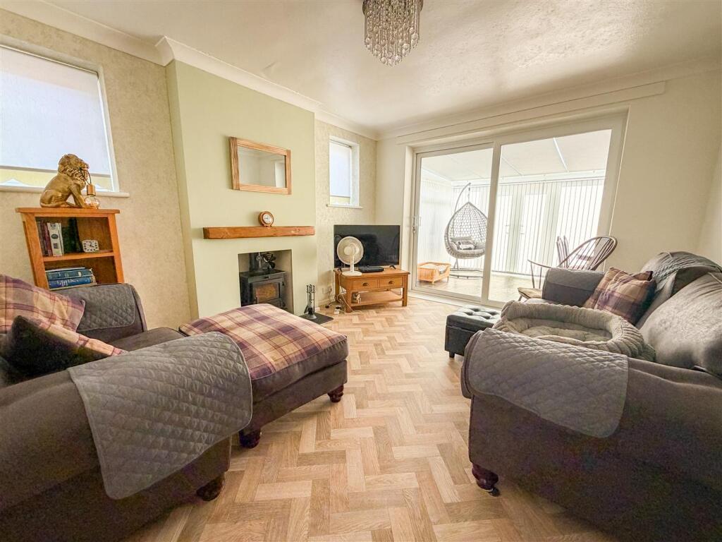 House in Clacton-on-Sea, Holland-on-Sea - View 3
