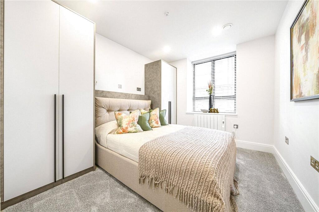 Apartment in London, Hampton Wick - More