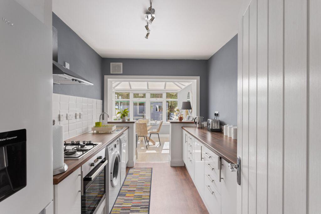 80 Mansfield Road, Balerno, EH14 7LF photo 4