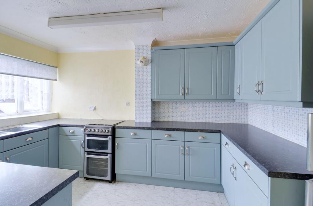 House in Rainham - View 5