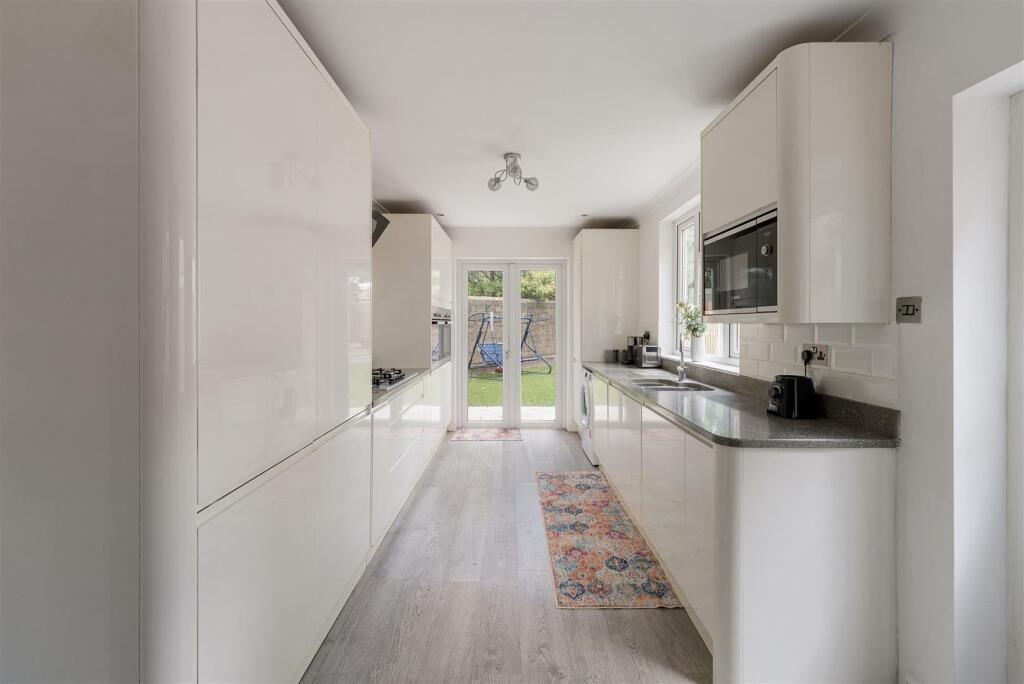 Dyers Hall Road, Leytonstone photo 4