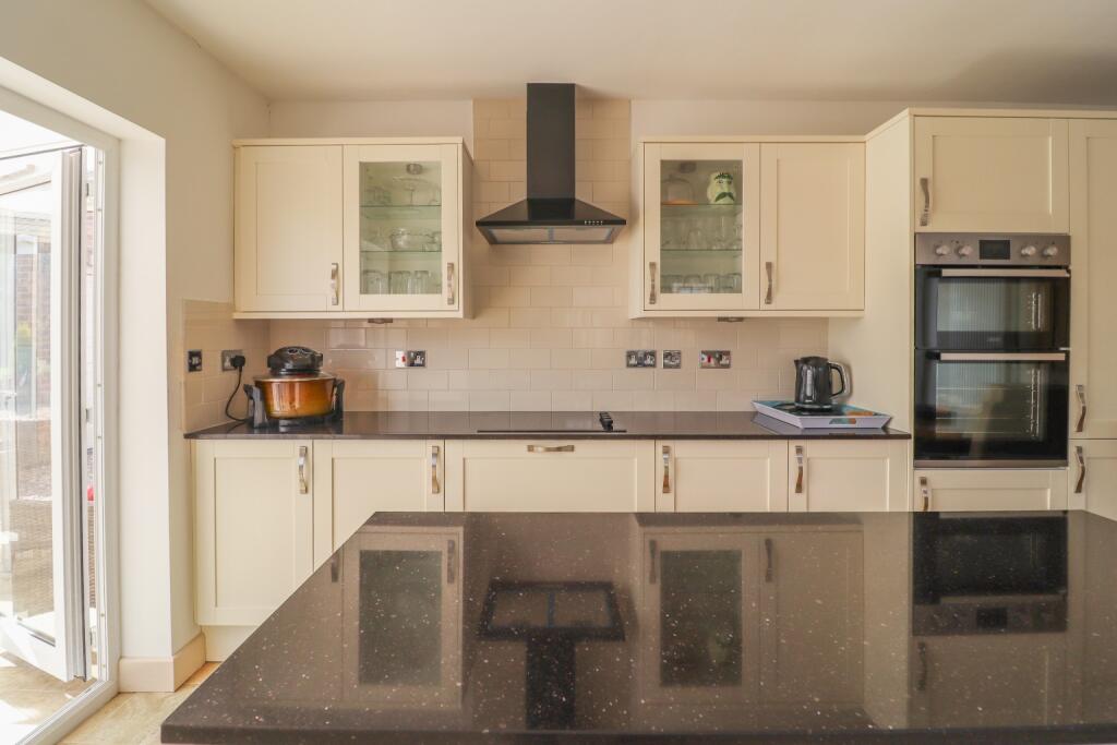House in King's Lynn and West Norfolk, West Winch - View 4