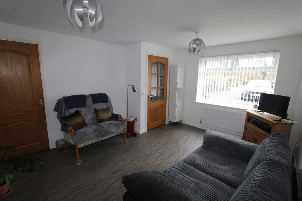Pinbury Croft, Marston Green, Birmingham photo 4