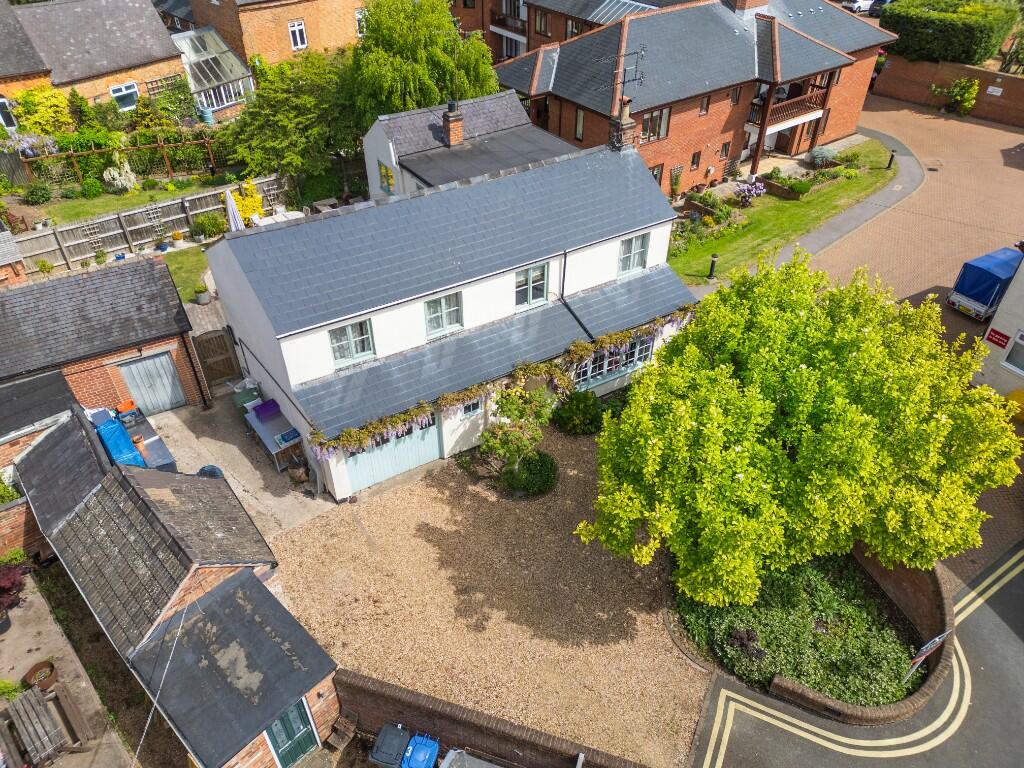 Main image of property: 7 High Street, Kibworth, LE8 0LR