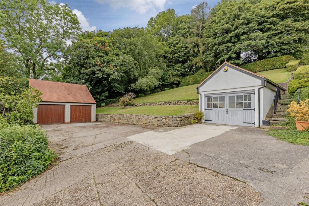 House in Derbyshire Dales, Hathersage Booths, Hathersage - More