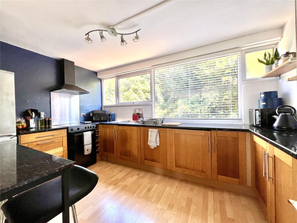 Apartment in Guildford - View 3