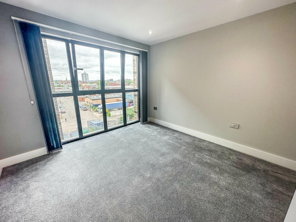Apartment in Leicester - View 4