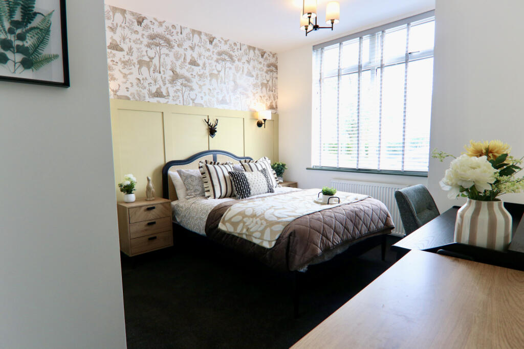 Main image of property: Wakefield, WF1