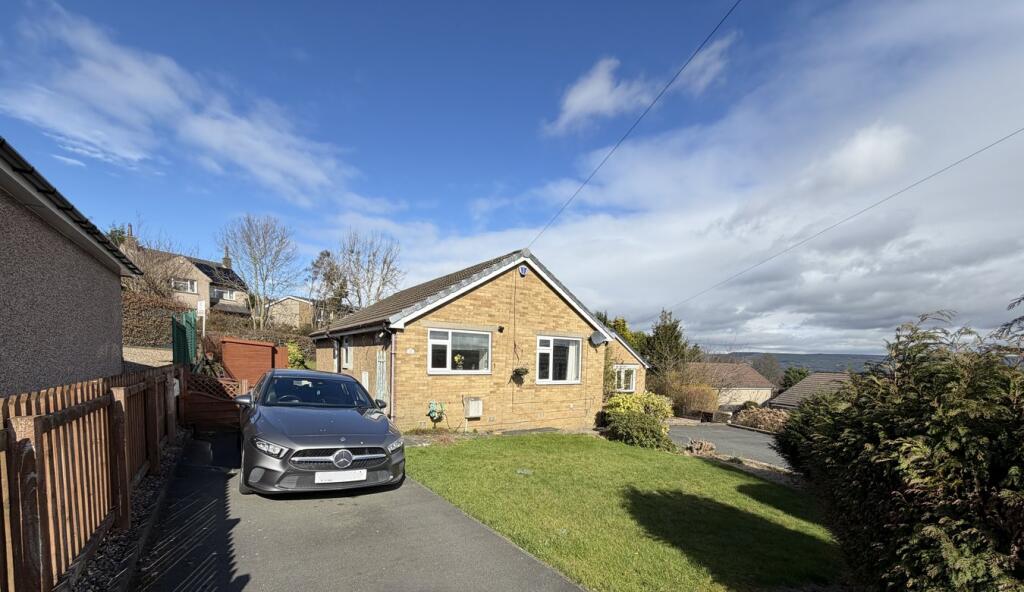 Oak Bank Lane, Oakworth, Keighley, BD22