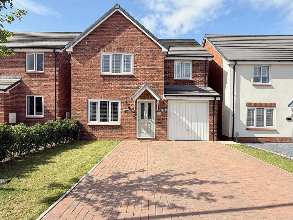 Main image of property: Fennel Place, Newcastle Under Lyme, Staffordshire, ST5
