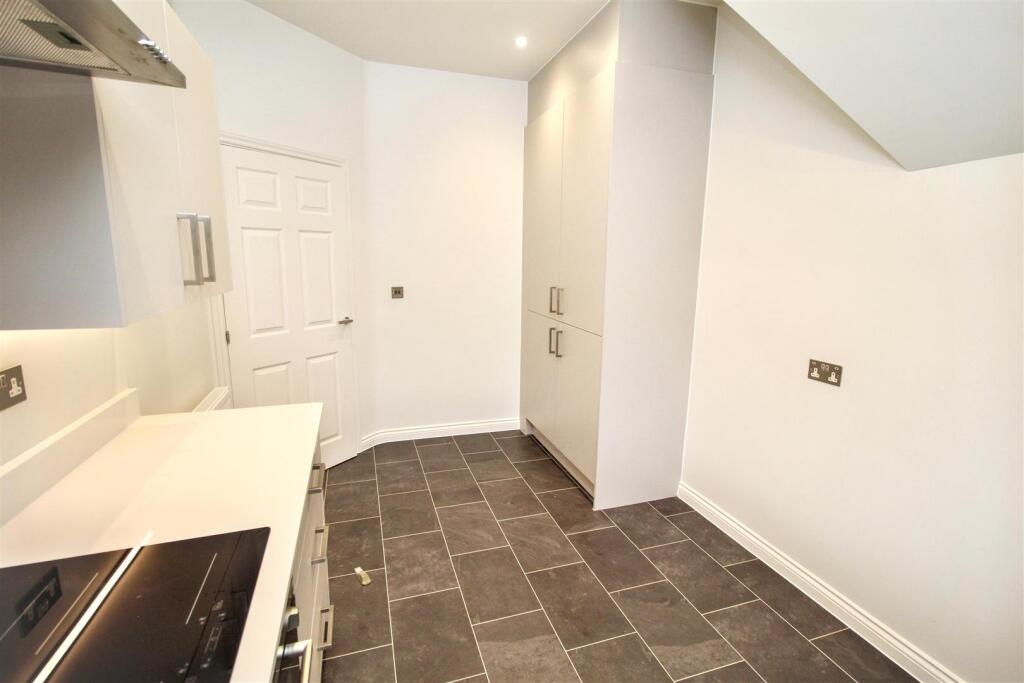 Apartment in Bournemouth - More