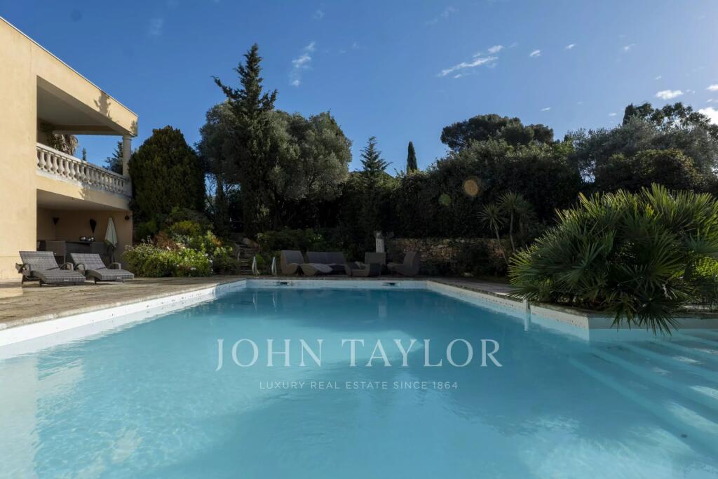 Main image of property: Provence-Alps-Cote d`Azur, Var, La Seyne-sur-Mer