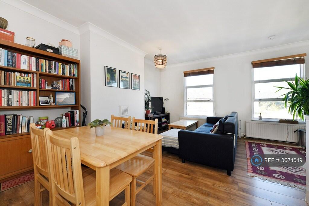 Main image of property: Park Road, London, N8