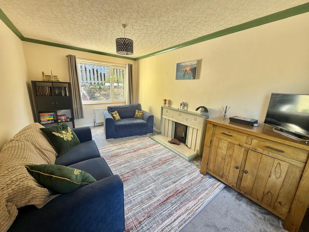 Halifax Road, Keighley, BD21 photo 2