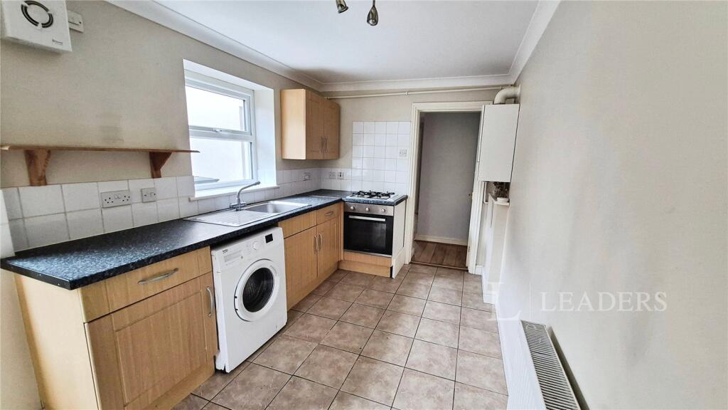 Gordon Road, Fareham, Hampshire photo 4