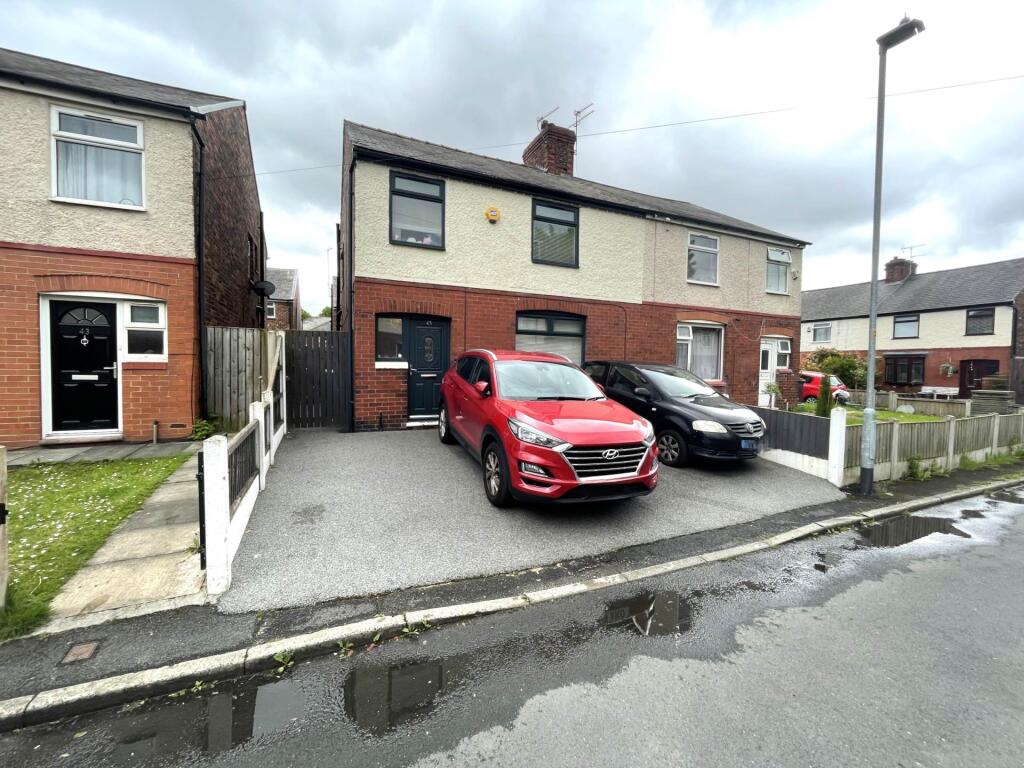 Main image of property: Richmond Avenue, Oldham