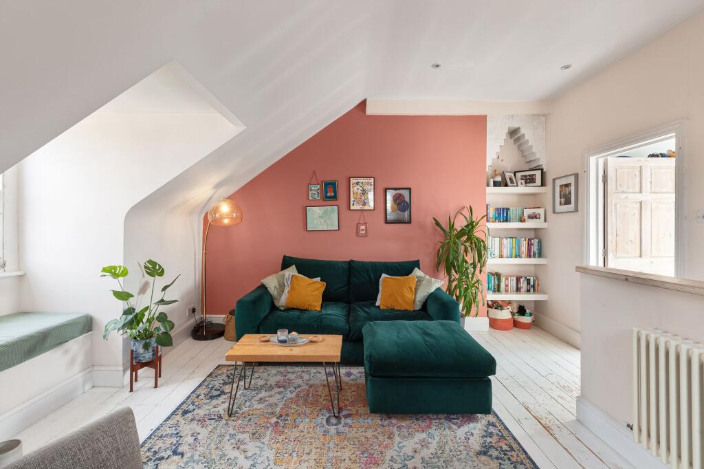 Apartment in London - More