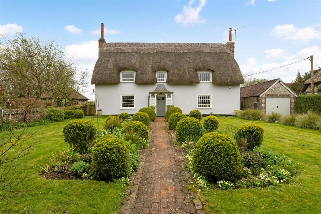 Main image of property: Froxfield Green