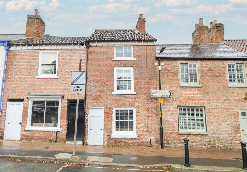 Main image of property: Allhallowgate, Ripon