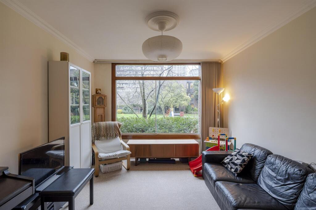 Apartment in London - View 5