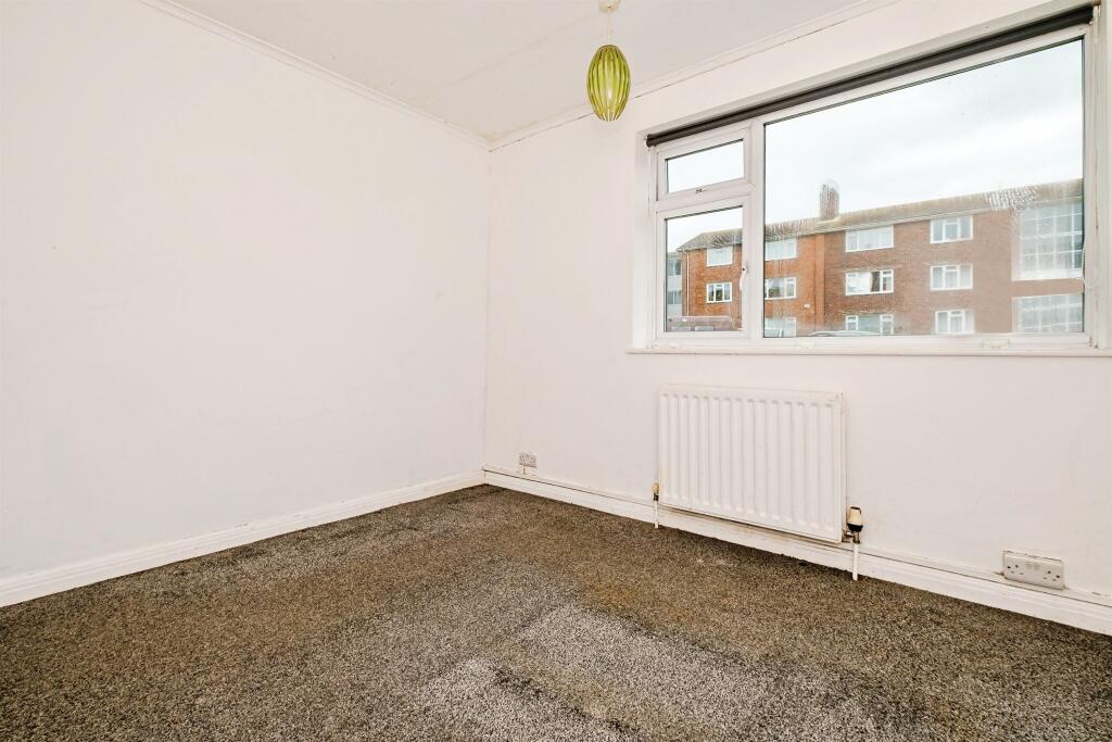 Meadway Court, Southwick, Brighton - View 6
