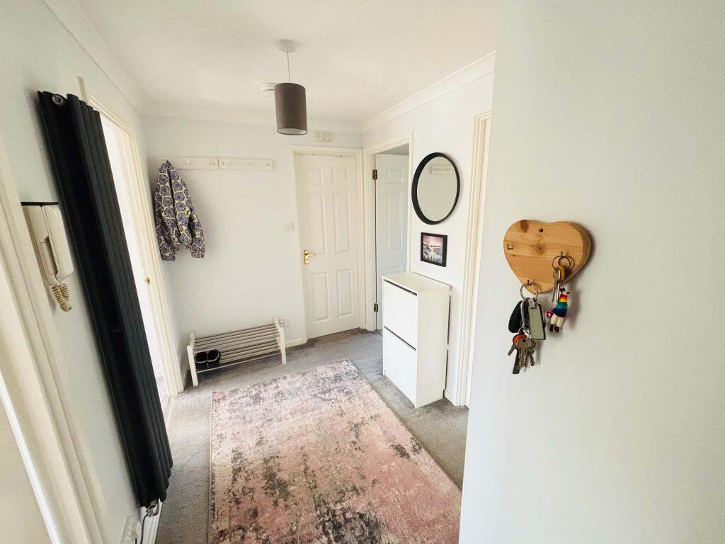 Apartment in Reading - View 3