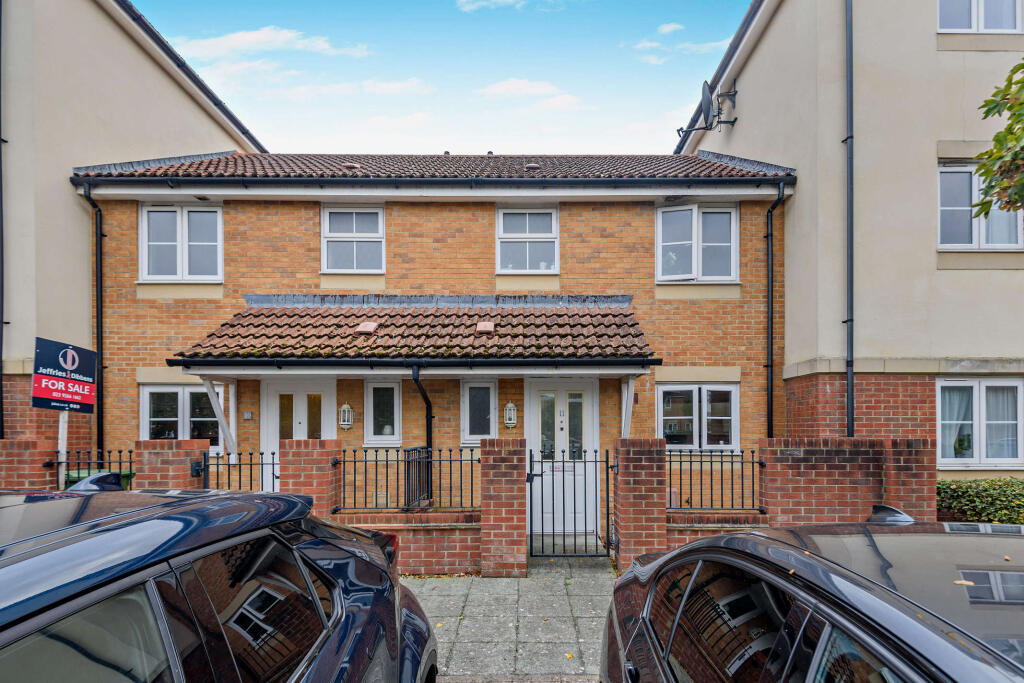 2-bed terraced on Iachino Avenue, Portsmouth, PO2, £234,000