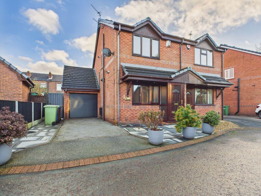 Main image of property: Wexham Gardens, Platt Bridge, WN2 3SZ