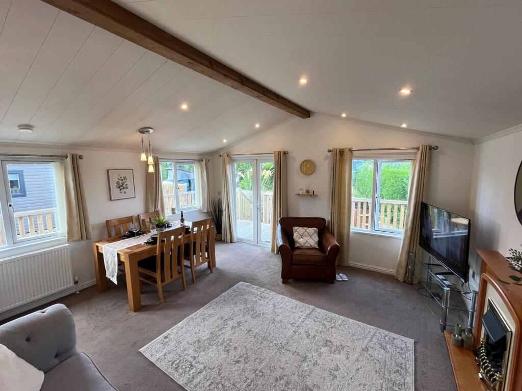 Two Bed Hambleton Lodge (40x16), Natland Caravan Park , Natland, Kendal, Cumbria, LA9 7QT - Aanzicht 4