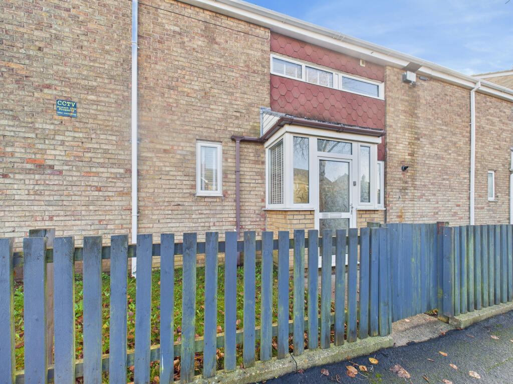 3-bed terraced on Gleneagles Park,  Hull, HU8, £145,000