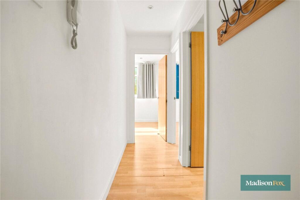 Apartment in London - View 4
