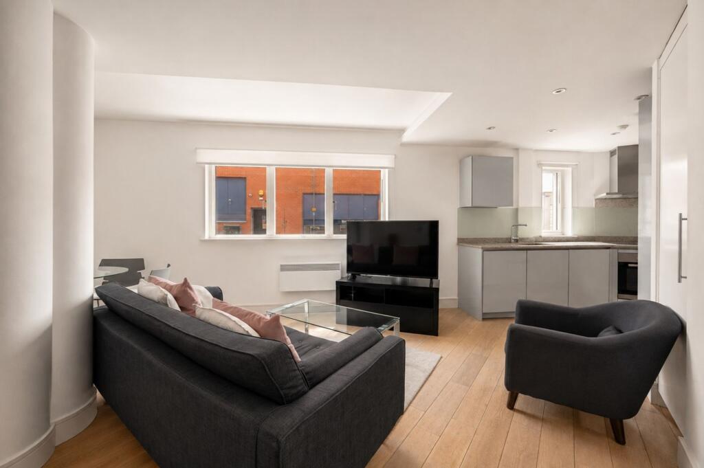 Apartment in London - View 5