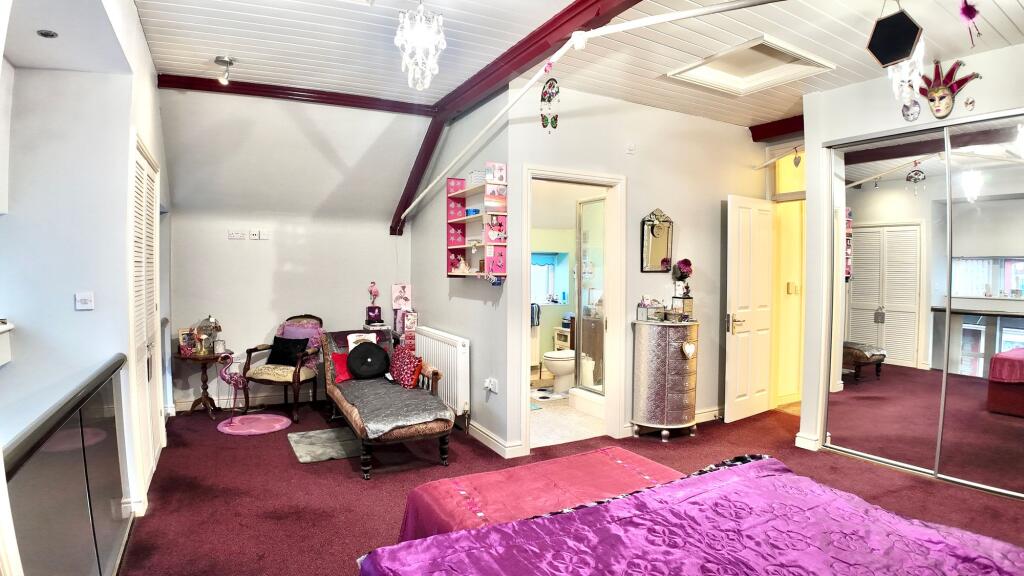 House in Blackwood, Caerphilly - View 5