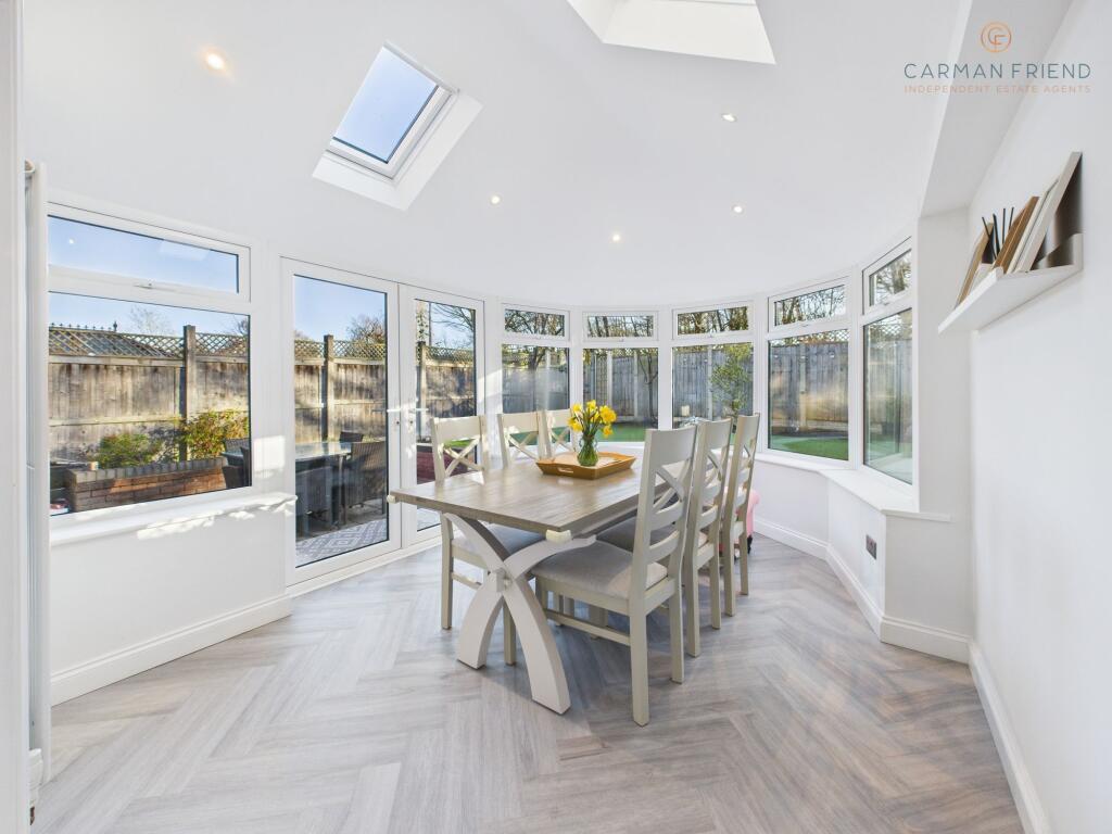 Alyn Road, Mickle Trafford, CH2 - More
