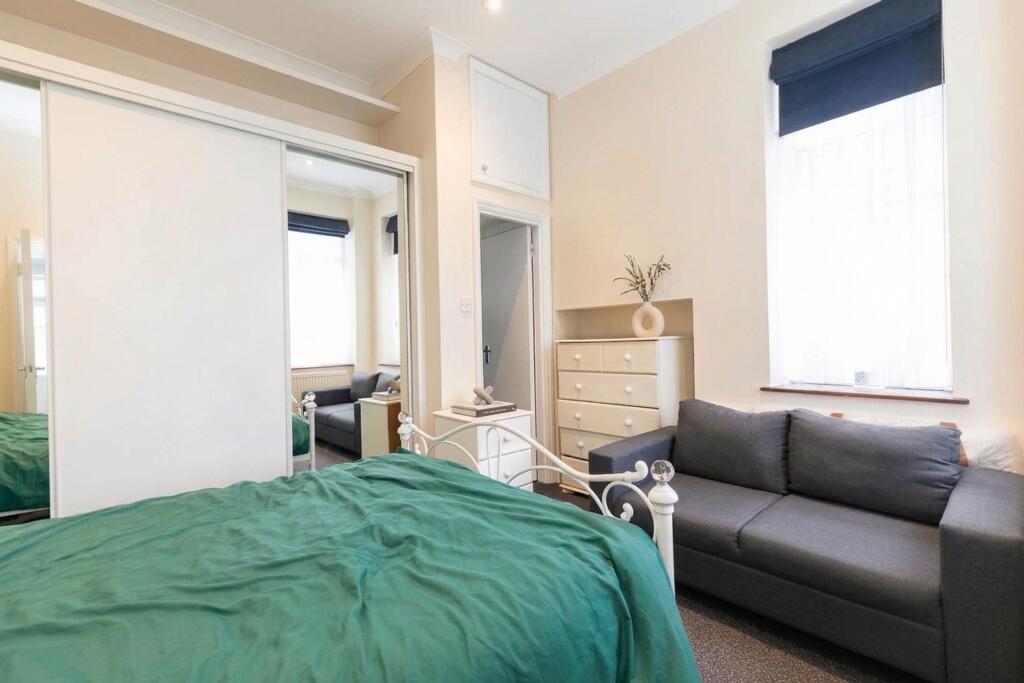 1 bedroom flat for rent