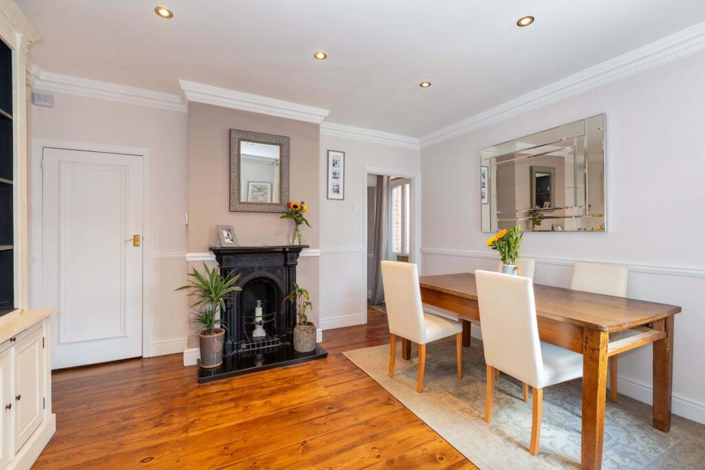 House in Slough, Windsor and Maidenhead - View 5