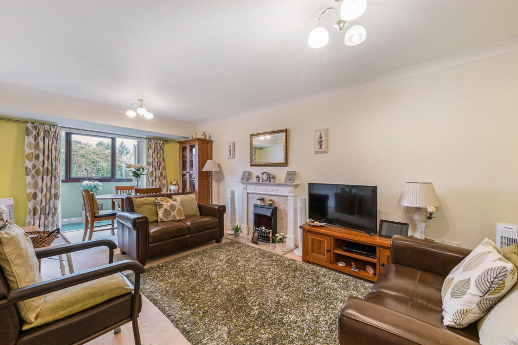 Apartment in Eastleigh, Botley - View 3