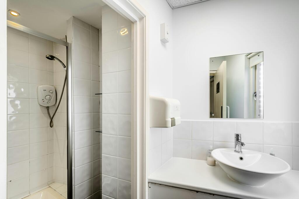 Widegate St 2223 3F  Low Res 12.jpg