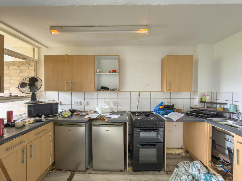 Apartment in Sunderland, Washington - View 3