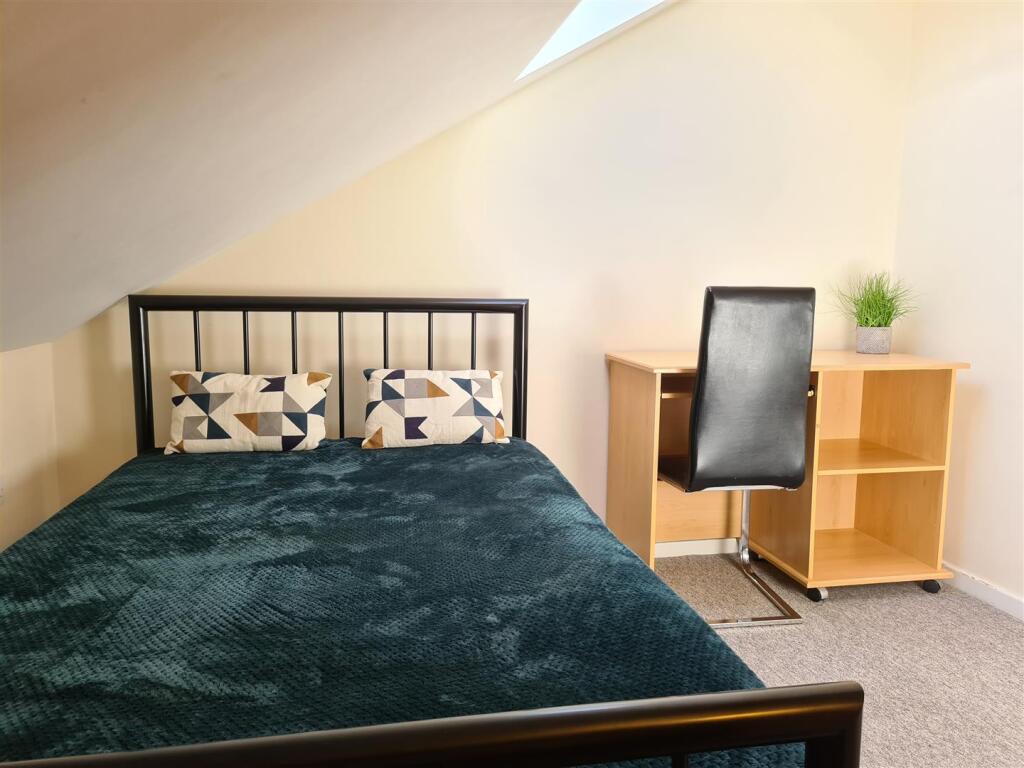 Main image of property: Rooms available at 17 The Forum, Tiverton Way, Cambridge