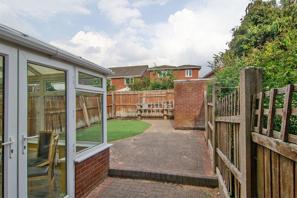 House in Walsall, West Midlands - View 2