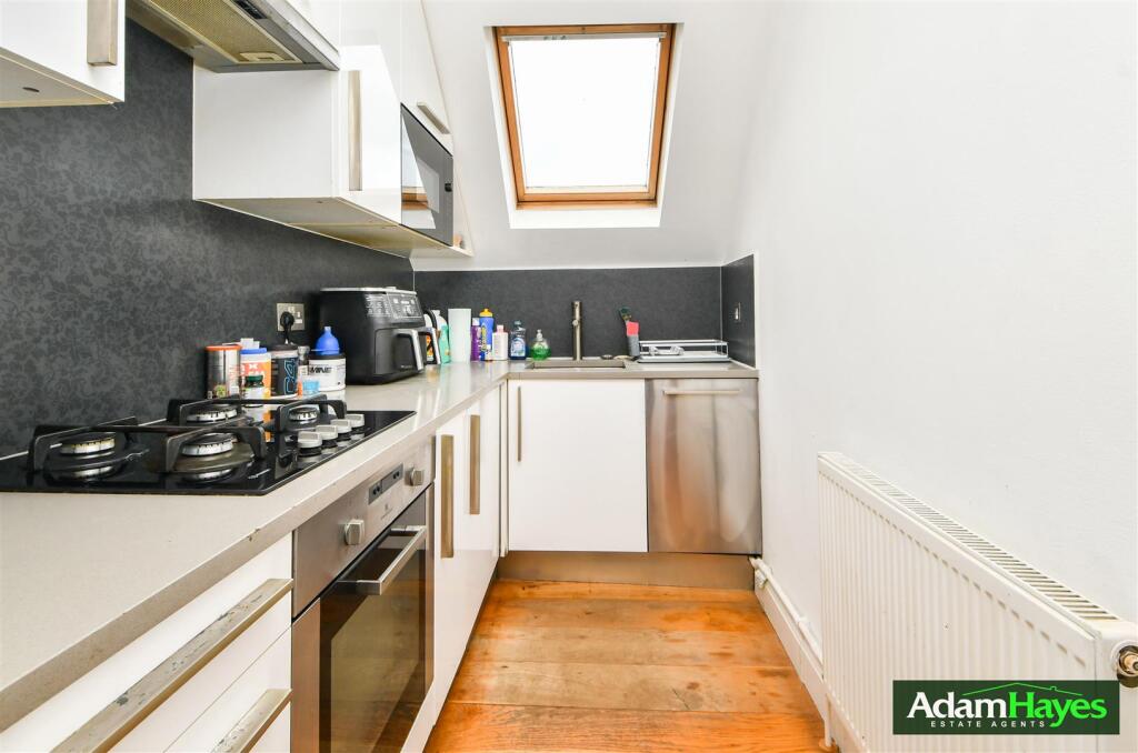 Apartment in London - View 3